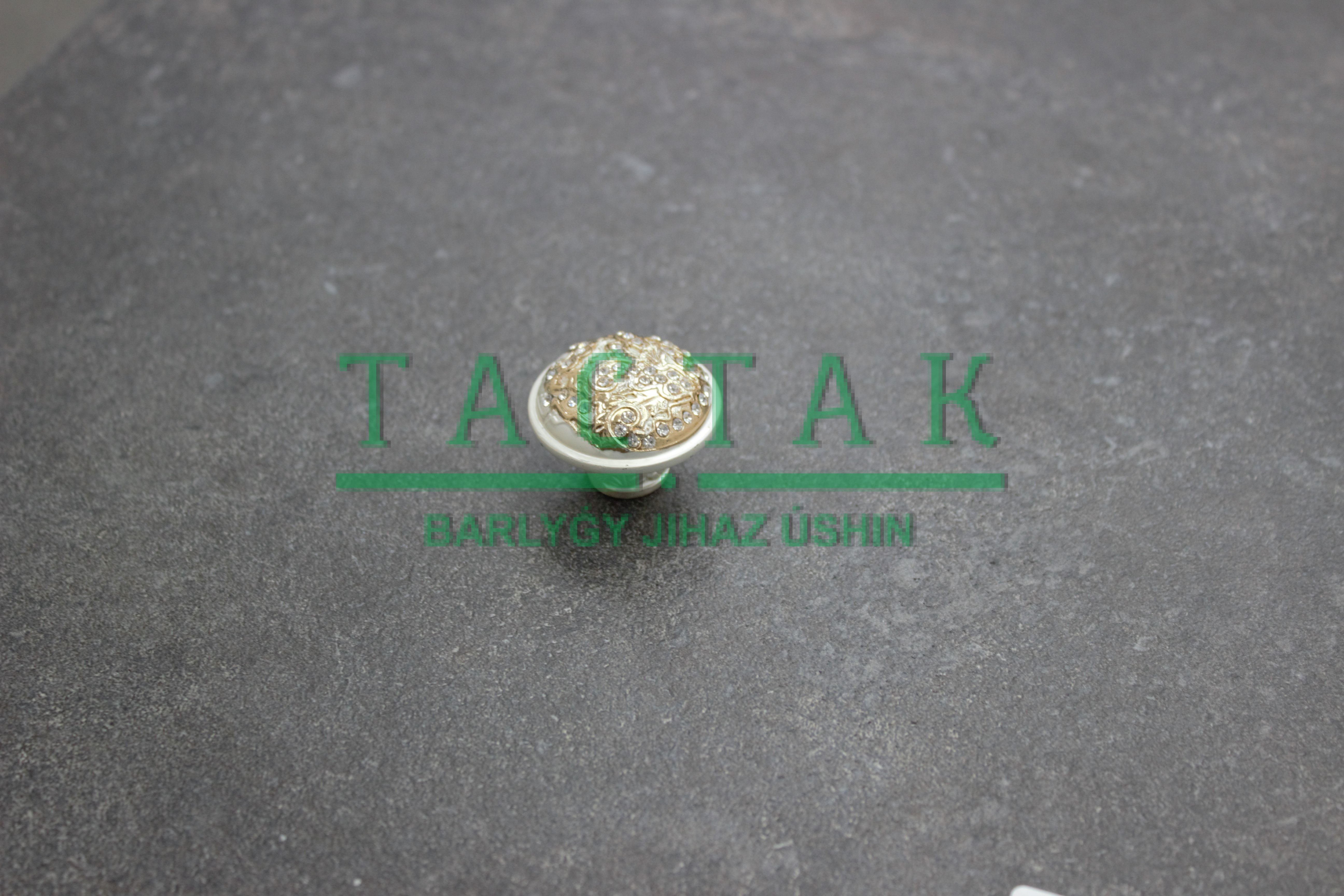 A-0806 Knob silver/gold Ручка